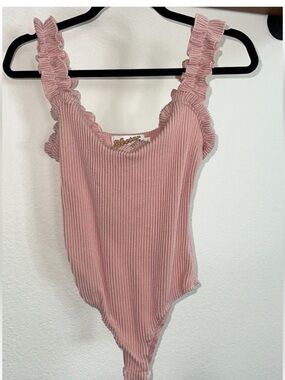 Nectar Clothing Women's Ruffled Pink Ribbed Bodysuit